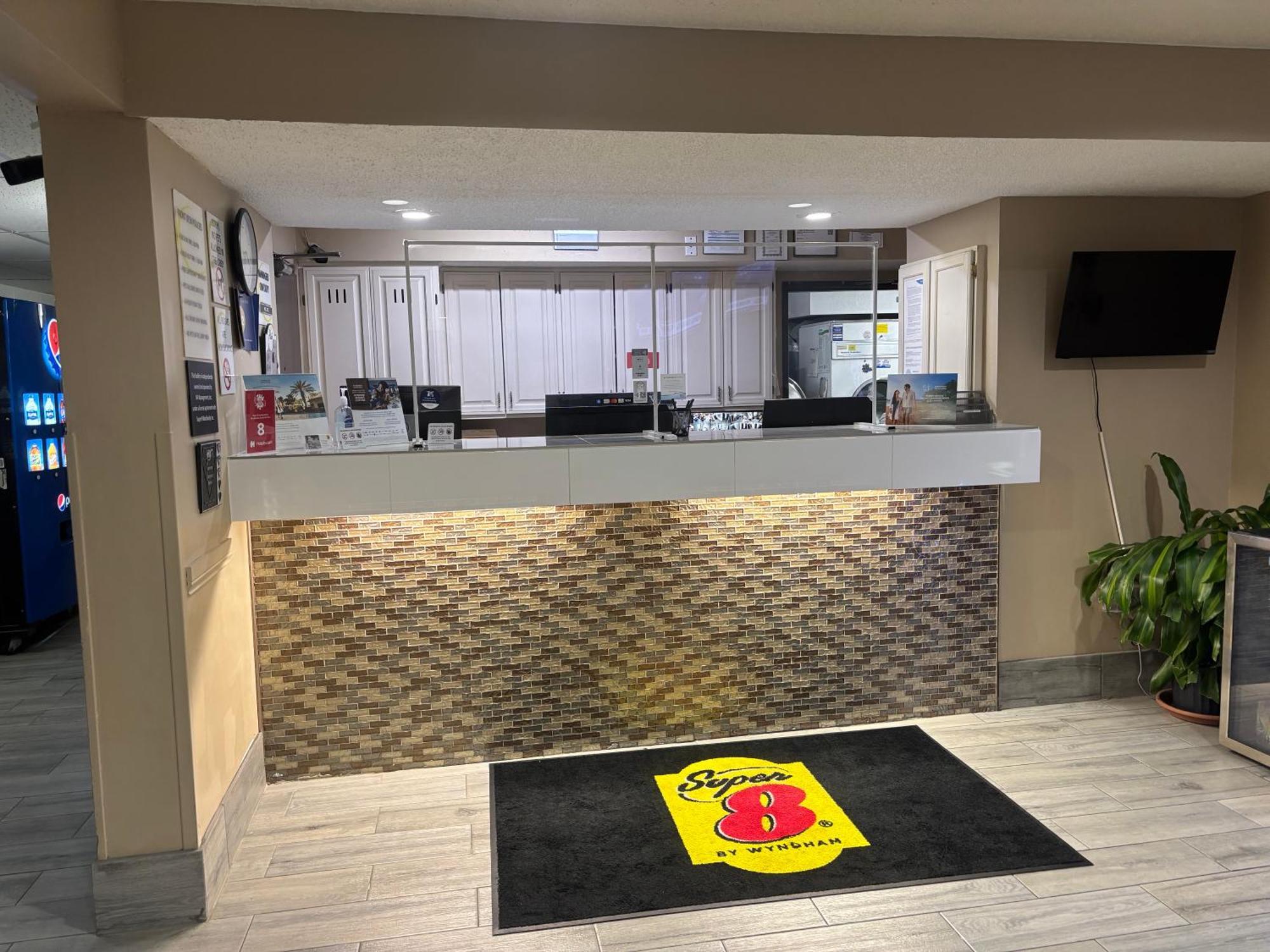 Super 8 By Wyndham Mundelein/Libertyville Area Zewnętrze zdjęcie