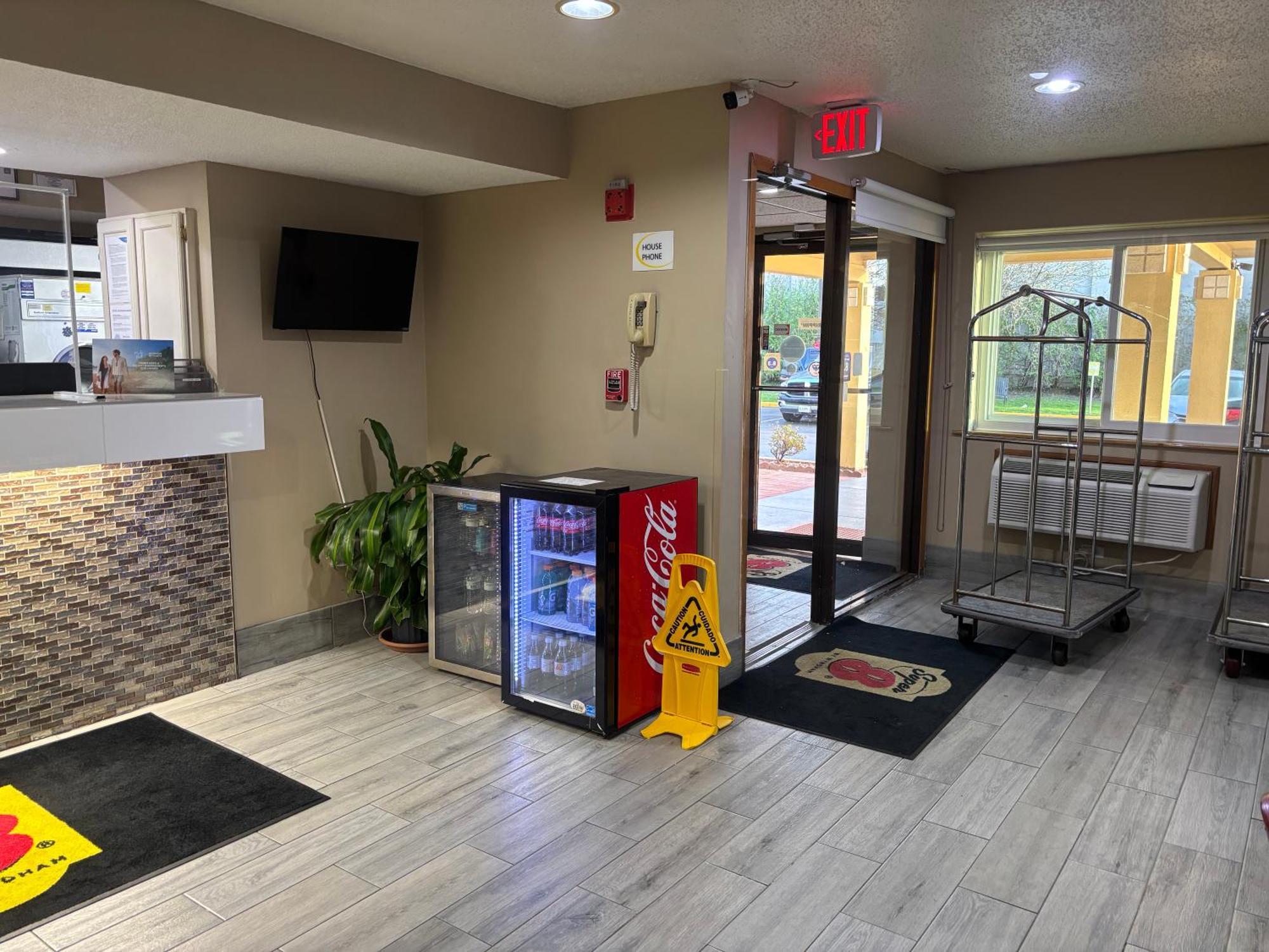 Super 8 By Wyndham Mundelein/Libertyville Area Zewnętrze zdjęcie